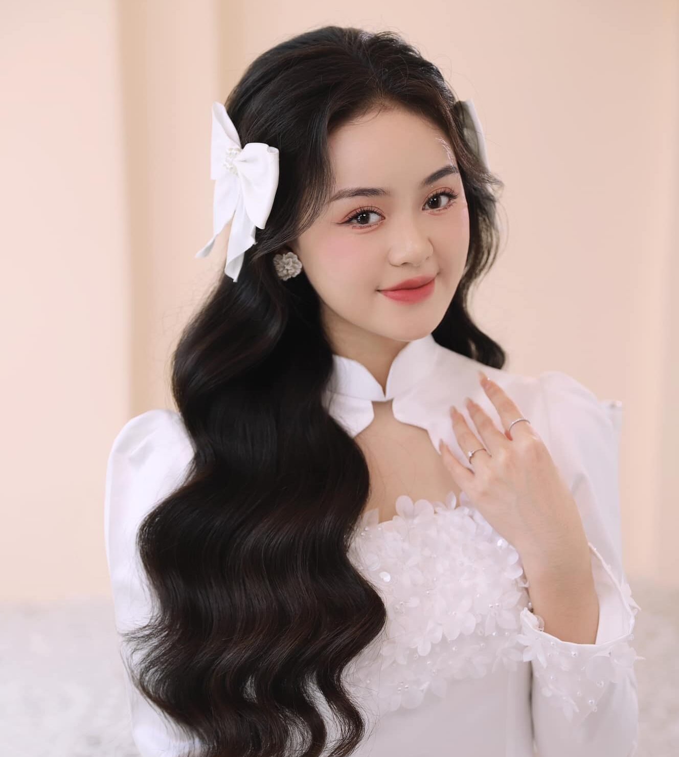 Party makeup in Hoi An