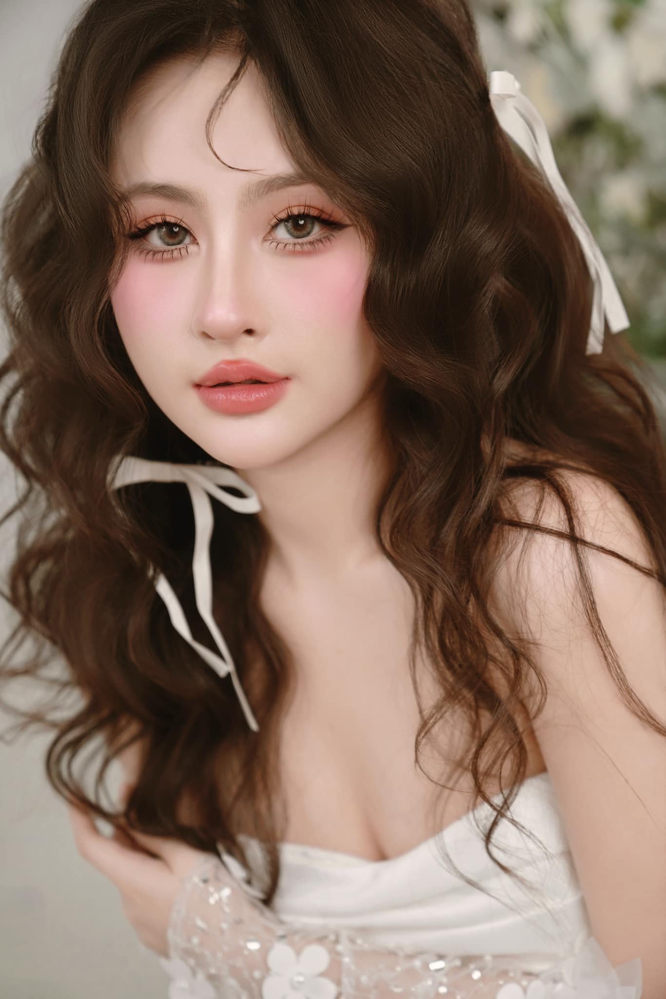 Bridal touch-up moment